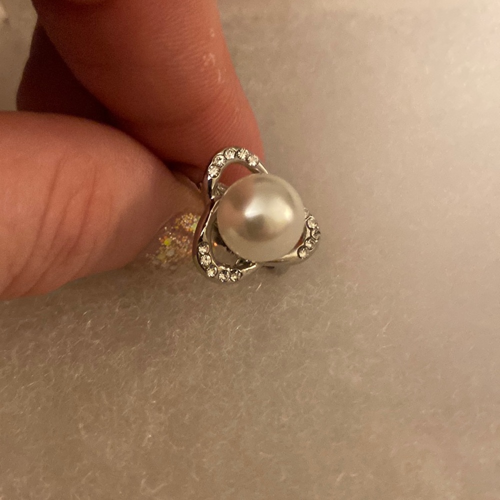 925 Sterling Silver Ring with costume pearl & stones